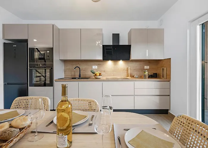 Vakantiehuis Cozy In *