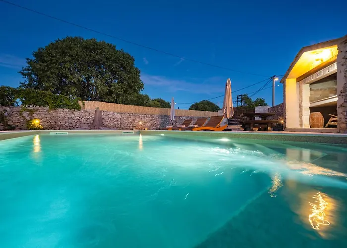 Cozy In Mirlovic Zagora